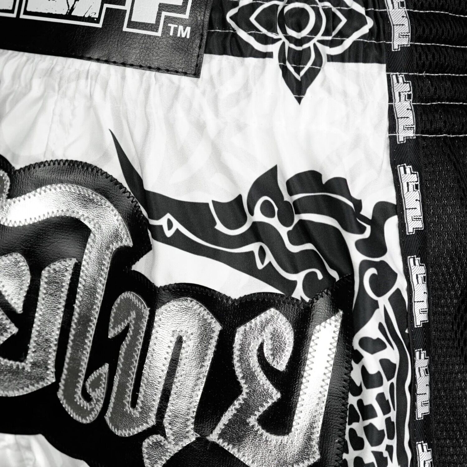 TUFF Muay Thai Shorts The Great Hongsa MSC108