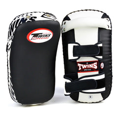 Twins Light Weight Muay Thai Pads Pair KPS10 Black / Green